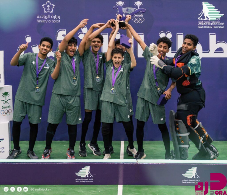 ختام أول بطولة ناشئين للهوكي 2025 في جازان وتتويج جبل طويق بكأس البطولة والميداليات الذهبية