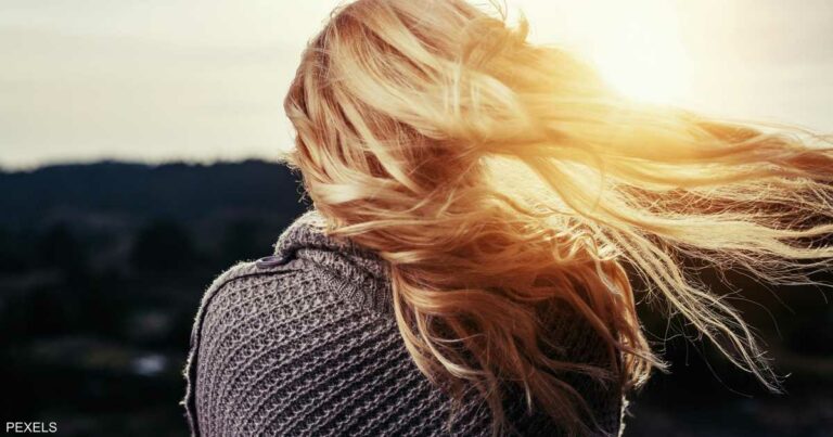 لشعر لامع وكثيف وصحي.. وصفة تكشف "سرا آسيويا" قديما