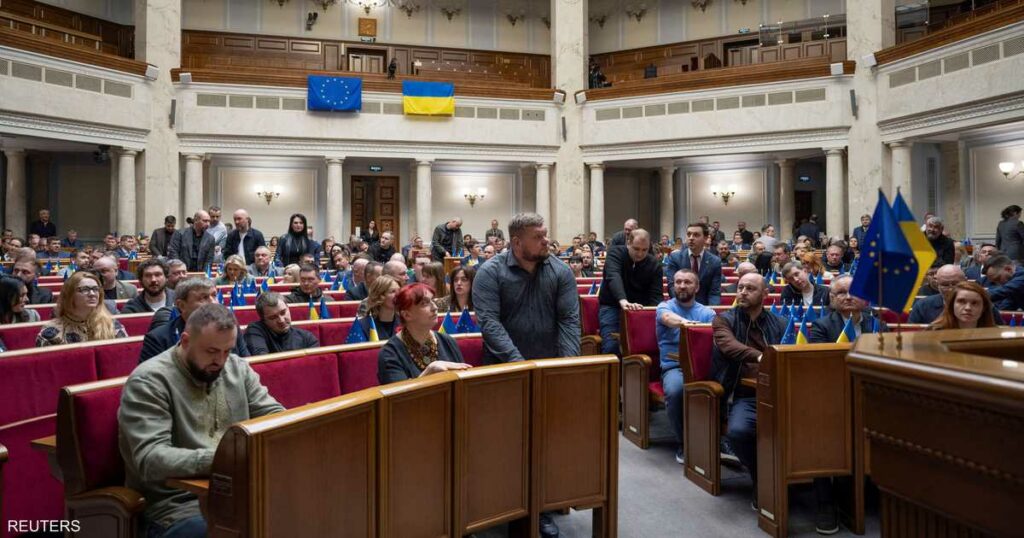 أوكرانيا تصادق على اتفاقية "المعادن النادرة" مع أميركا