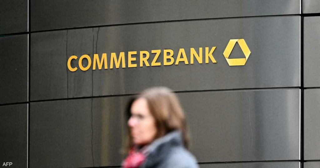 "كومرتس بنك" يرفع أهدافه الربحية لعام 2025