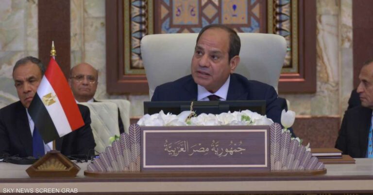 السيسي: أطالب ترامب بالضغط على إسرائيل لتحقيق السلام