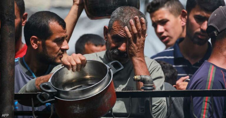 إسرائيل تقرر استئناف إدخال المساعدات إلى غزة