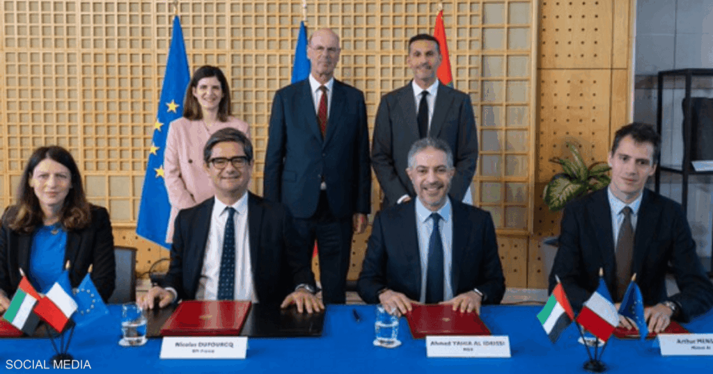 طحنون بن زايد يعلن إطلاق مشروع مجمع الذكاء الاصطناعي بفرنسا