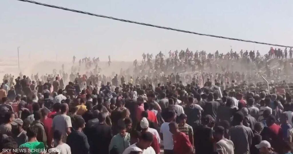 غزة الإنسانية: إيقاف توزيع المساعدات مؤقتا بسبب الفوضى