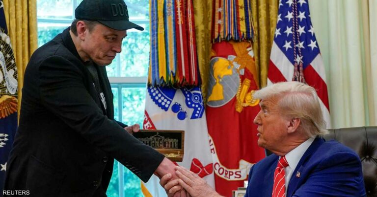 هكذا ودع ترامب إيلون ماسك في المكتب البيضاوي