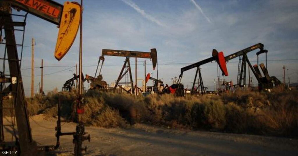 النفط يرتفع مع ترقب الأسواق لمحادثات تجارية بين بكين وواشنطن