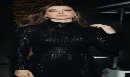 النجمات العرب يتألقن بإطلالات أنيقة توحّدت تحت راية الأسود الكلاسيكي النجمات العرب يتألقن بإطلالات أنيقة توحّدت تحت راية الأسود الكلاسيكي