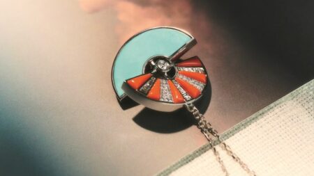 فاطمة وجمانة وكوثر وزينب وخديجة وميرة: المجوهرات قصة تُروى عبر الأجيال فاطمة وجمانة وكوثر وزينب وخديجة وميرة: المجوهرات قصة تُروى عبر الأجيال