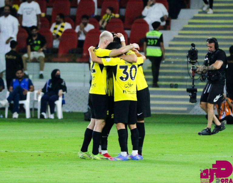 الاتحاد يكتسح الفيحاء بثلاثية ويقترب من لقب دوري روشن