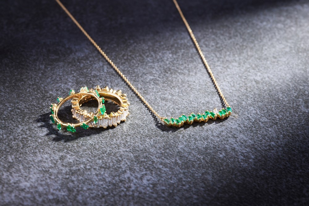 سوزان كالان: أصمم المجوهرات كما يرسم الفنان لوحاته.. بالعاطفة والألوان