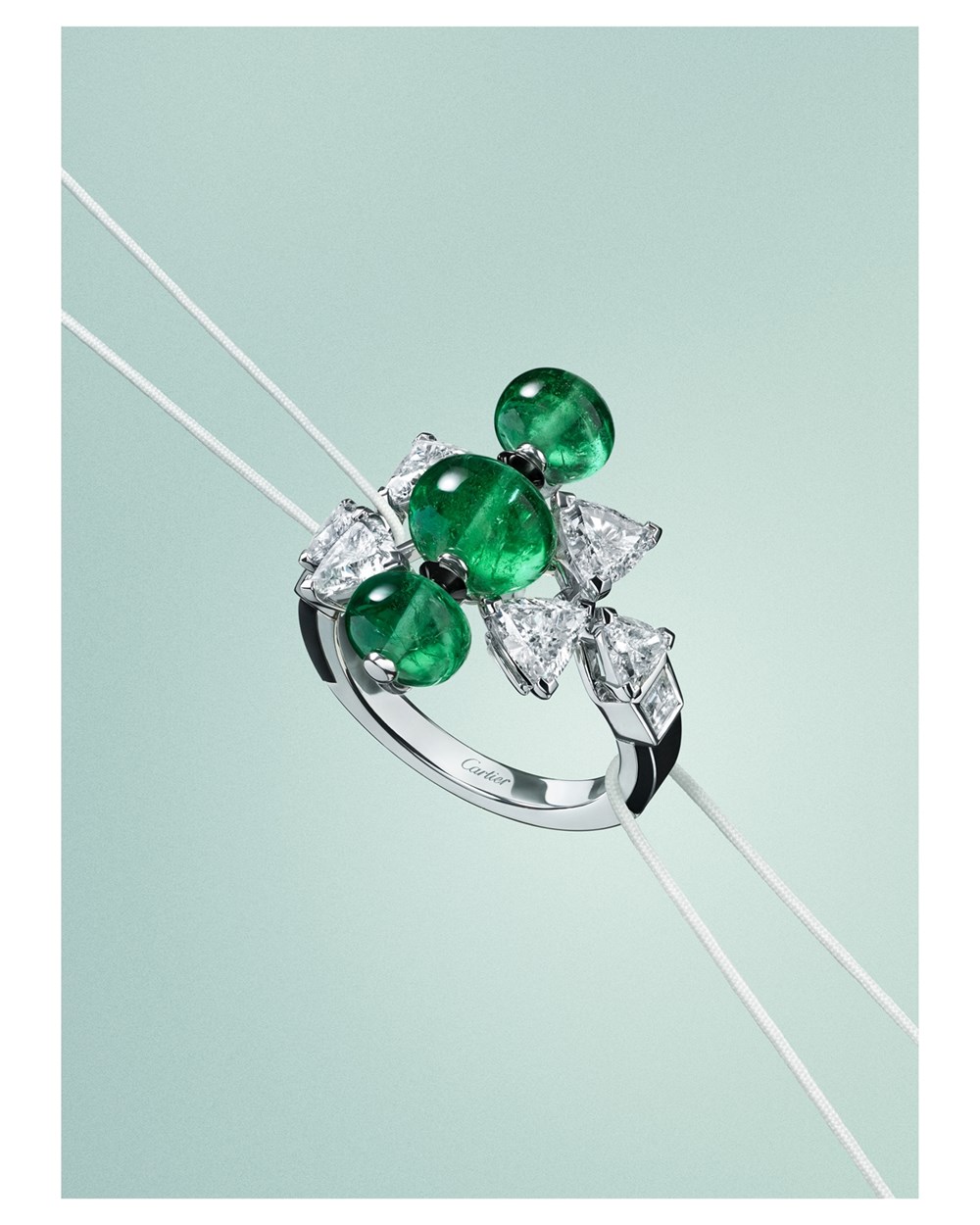 كارتييه تُطلق مجموعة «آن إكيليبر» الفاخرة الجديدة