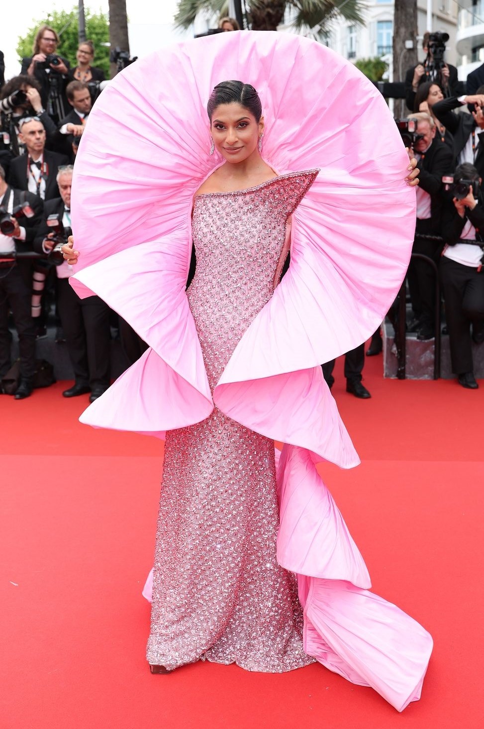 الأزياء المحتشمة تسيطر.. أجمل إطلالات نجمات «مهرجان كان»