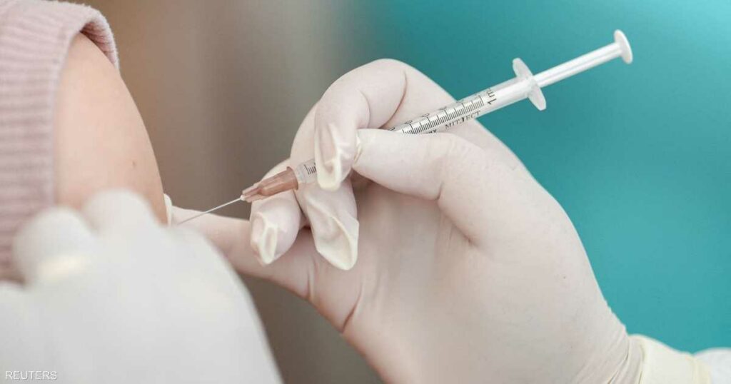 زيادة إصابات كورونا بشرق المتوسط.. هل يمثل "نيمبوس" قلقا؟