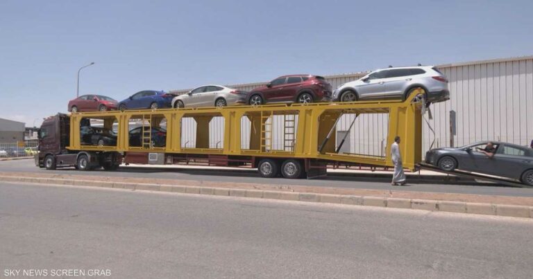 انتعاش حركة تصدير السيارات من الأردن إلى سوريا بعد رفع العقو