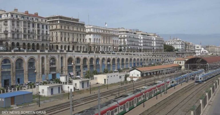 الجزائر تواجه احتمالية اللجوء إلى إقرار قانون موازنة تصحيحية