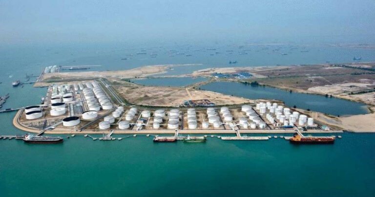 البترولية الكويتية تجدد تسهيلات ائتمانية بمبلغ مليار دولار