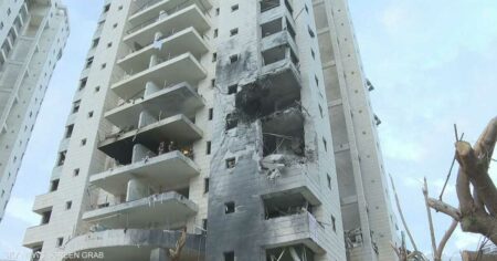 صواريخ إيرانية تصيب حيفا وتل أبيب والجيش الإسرائيلي يتأهب