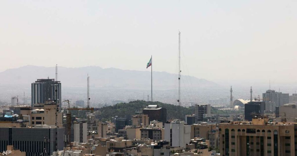 إيران.. اندلاع حريق "متعمد" غربي طهران