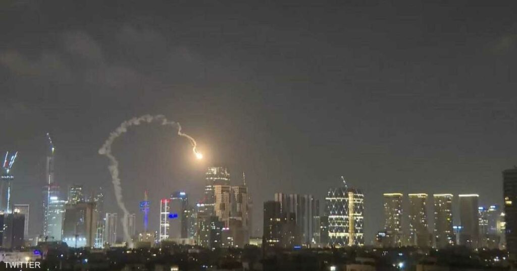فيديو.. فشل صاروخ اعتراضي إسرائيلي وسط تل أبيب