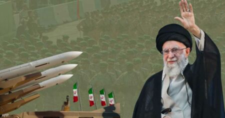 خامنئي: يجب التعامل بقوة في مواجهة إسرائيل.. ولن نساوم أبدا