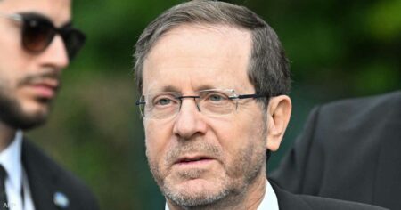 الرئيس الإسرائيلي: لا هدف لدينا بشأن خامنئي