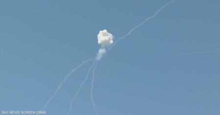 إطلاق صواريخ من إيران على إسرائيل.. وأنباء عن سقوط ضحايا