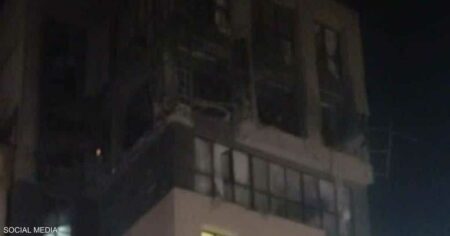 إسرائيل تضرب وسط إيران.. قصف مبنى في قم وانفجارات في أصفهان