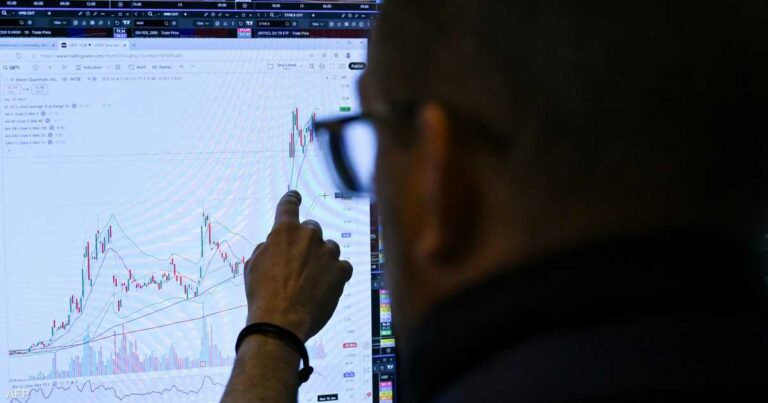 ما المخاطر التي تواجه أسهم أميركا بالنصف الثاني من 2025؟