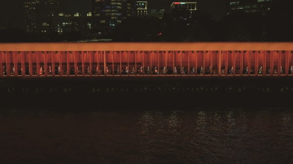 Hermès تروي فصلاً جديداً من مجموعتها لخريف وشتاء 2025 في شنغهاي Hermès تروي فصلاً جديداً من مجموعتها لخريف وشتاء 2025 في شنغهاي