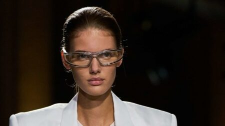 موضة النظارات الشمسية 2025.. اكتشفي النمط المثالي لوجهك