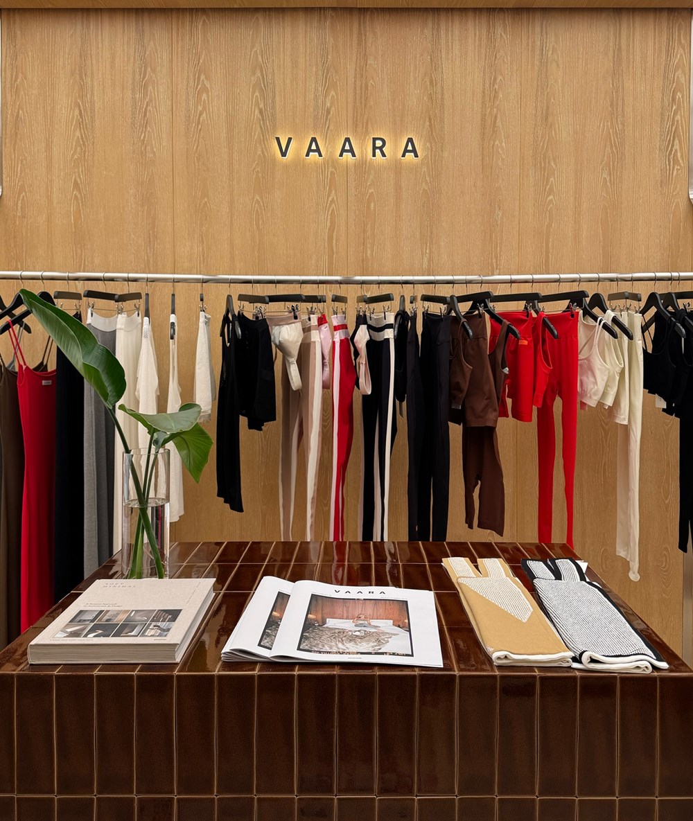 تاتيانا كورساكوفا مؤسسة علامة VAARA: أبتكر قطعاً ترافق المرأة في تفاصيل يومها