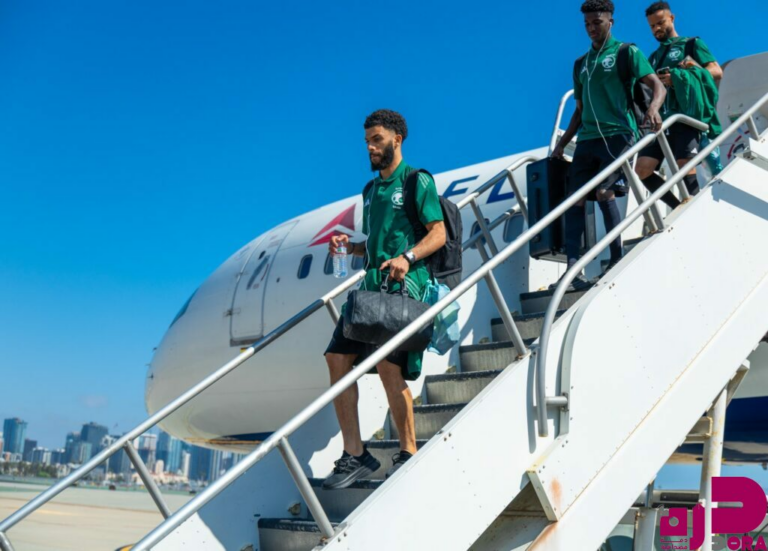 الأخضر يغادر إلى أريزونا استعدادًا لمواجهة المكسيك