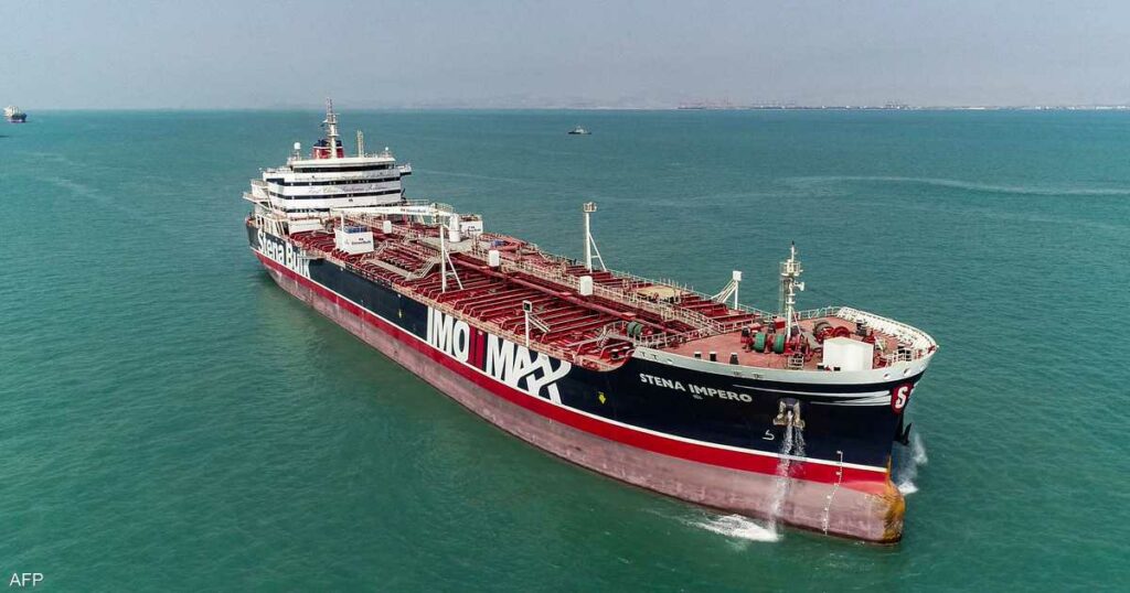 لغز انفجار ناقلات النفط في البحر المتوسط.. لغم لاصق وتكهنات