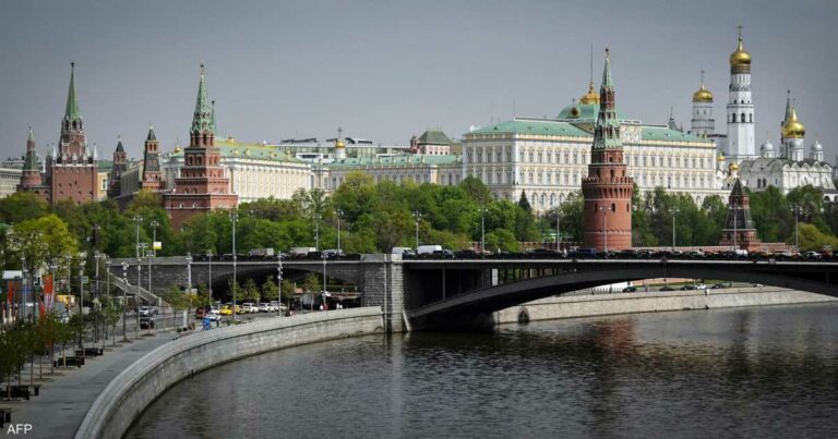 الكرملين يعلق على قرار واشنطن بشأن "أسلحة أوكرانيا"