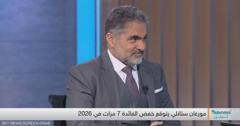 الدولار يفقد هيبته.. والذهب يتوَّج من جديد