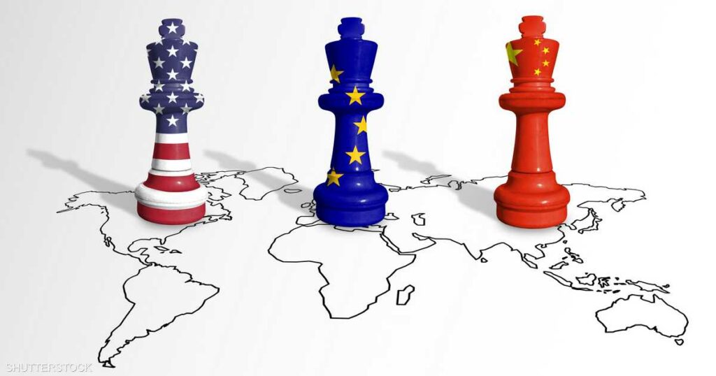 حصار مزدوج: أوروبا بين فكي التنين الصيني والمطرقة الأميركية
