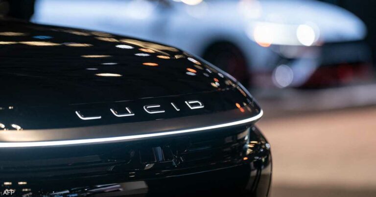 سيارة لوسِد الكهربائية تدخل "غينيس" بأطول مدى في العالم