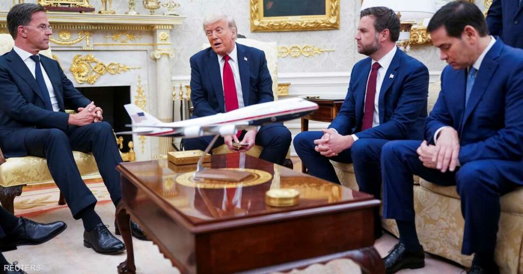 ترامب "غير مسرور" من بوتين ويمنحه مهلة 50 يوما لوقف الحرب