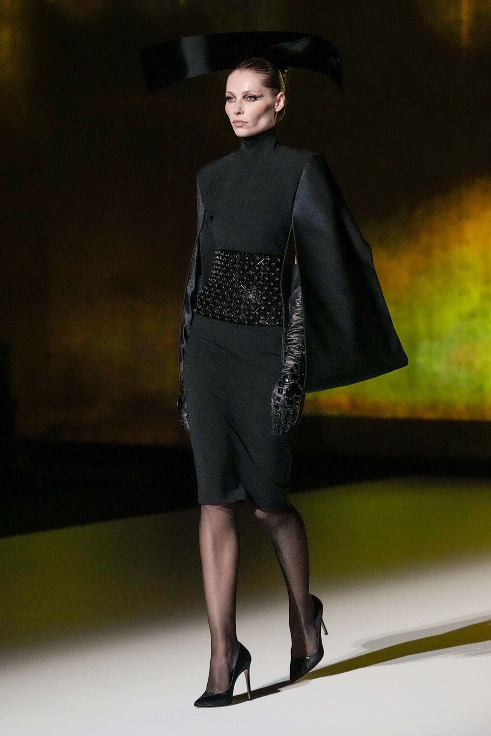 ستيفان رولاند يعزف «البوليرو» بأسلوب الهوت كوتور على مسرح الشانزليزيه