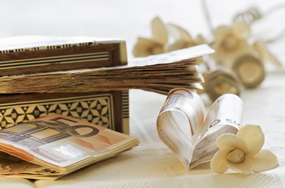 كل ما تحتاجين إلى معرفته عن «إتيكيت هدايا حفل ما قبل الزواج»