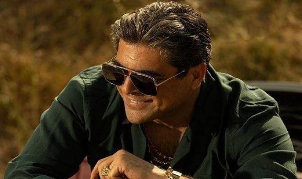 وائل كفوري يخطف الأنظار بتفاصيل إطلالته المميزة في فيديو كليب "تك تك قلبي" وائل كفوري يخطف الأنظار بتفاصيل إطلالته المميزة في فيديو كليب "تك تك قلبي"