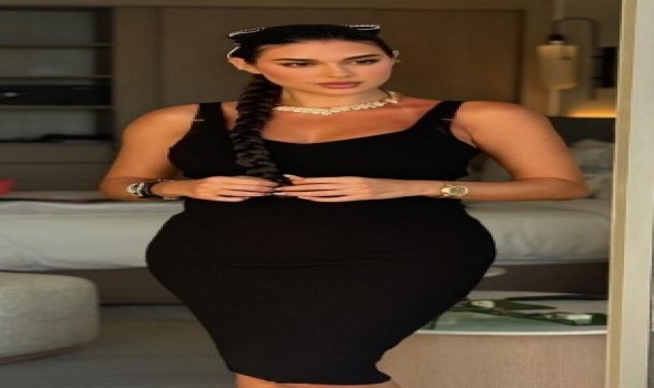 ياسمين صبري تختار الفستان الأسود الصيفي بأسلوب أنثوي أنيق يبرز أناقتها وجاذبيتها ياسمين صبري تختار الفستان الأسود الصيفي بأسلوب أنثوي أنيق يبرز أناقتها وجاذبيتها