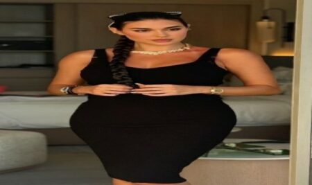 ياسمين صبري تختار الفستان الأسود الصيفي بأسلوب أنثوي أنيق يبرز أناقتها وجاذبيتها