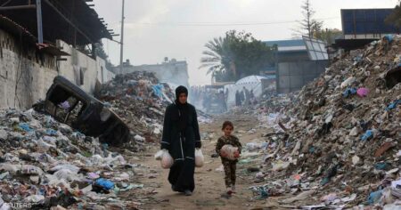 غزة.. قتلى بينهم 9 من منتظري المساعدات