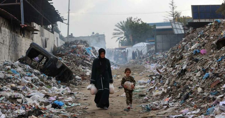 غزة.. قتلى بينهم 9 من منتظري المساعدات