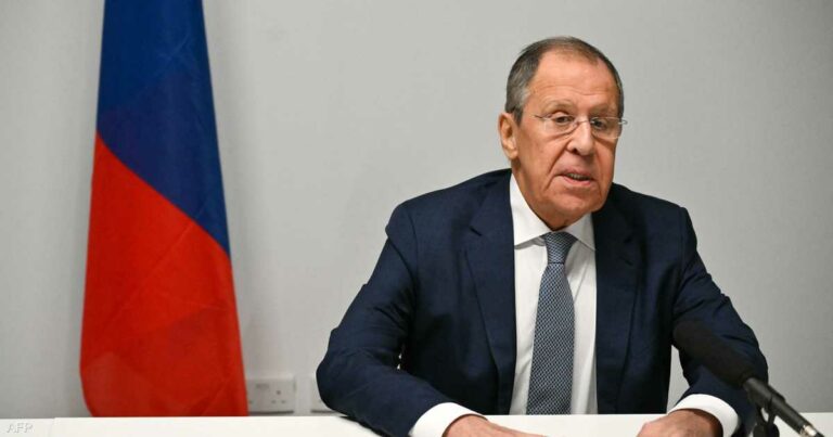 لافروف: قادة أوروربا يقومون بمحاولات خرقاء لتغيير موقف ترامب