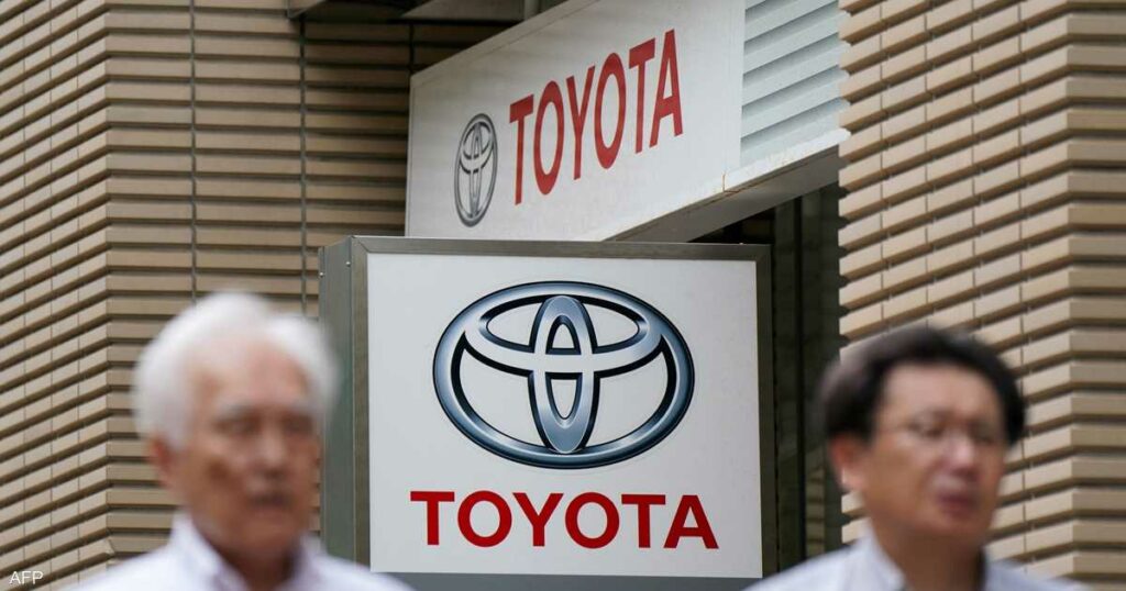 تويوتا تخفض توقعات الأرباح السنوية بسبب التعرفات الأميركية