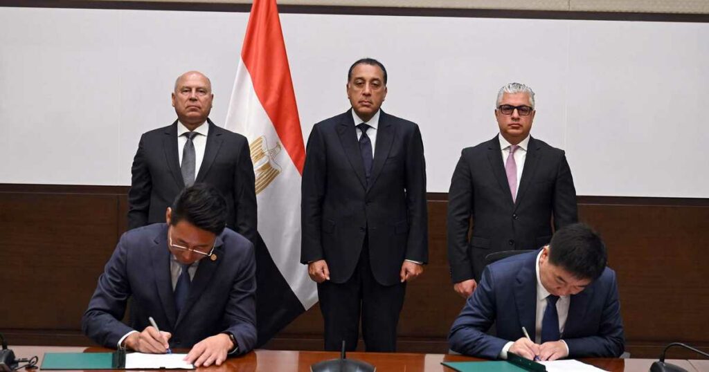 مصر توقع عقداً مع سايلون الصينية باستثمارات تبلغ مليار دولار