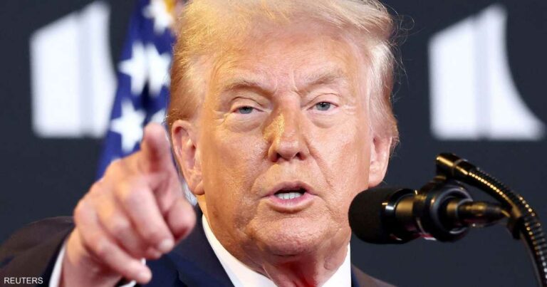 ترامب لن يناقش مسألة "تقسيم الأراضي" مع بوتين في قمة ألاسكا