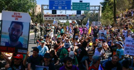إسرائيل.. احتجاجات واسعة وإضراب للمطالبة بوقف الحرب في غزة